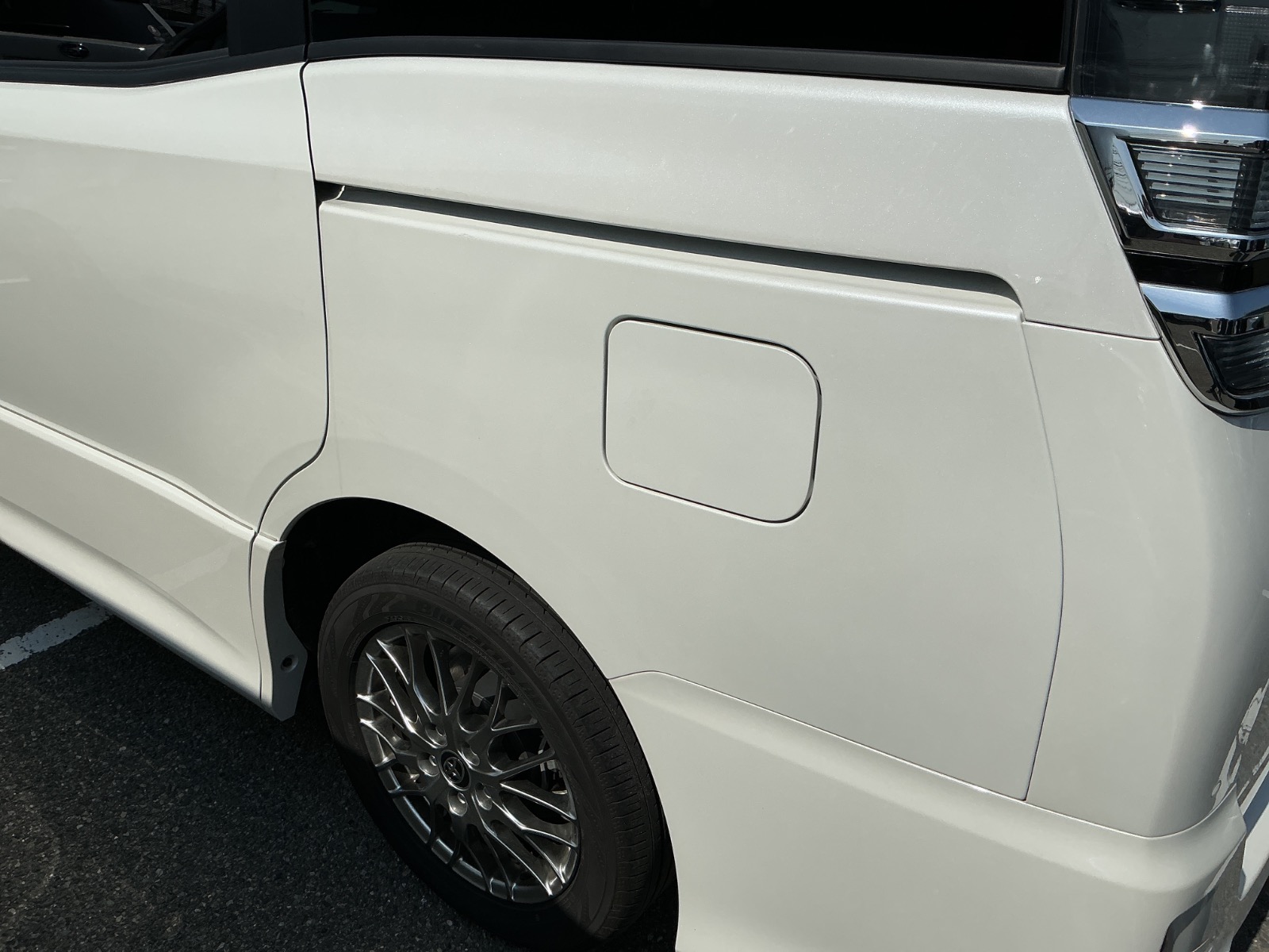 キズ・ヘコミ_64