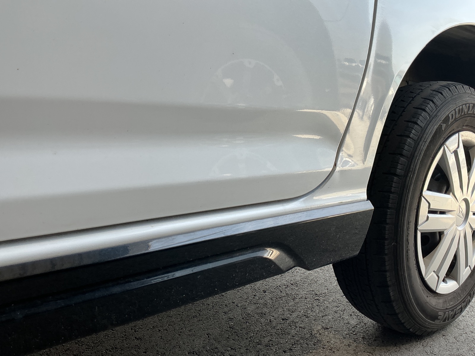 キズ・ヘコミ_25