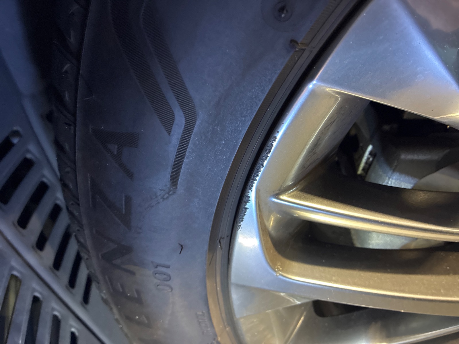 キズ・ヘコミ_59