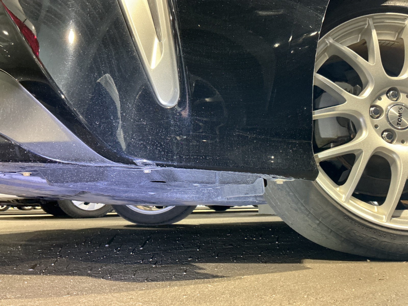 キズ・ヘコミ_05