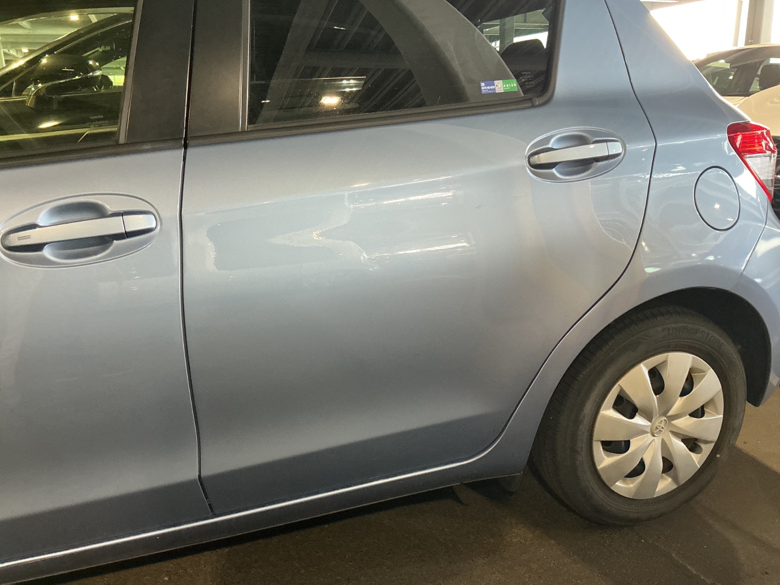 キズ・ヘコミ_64