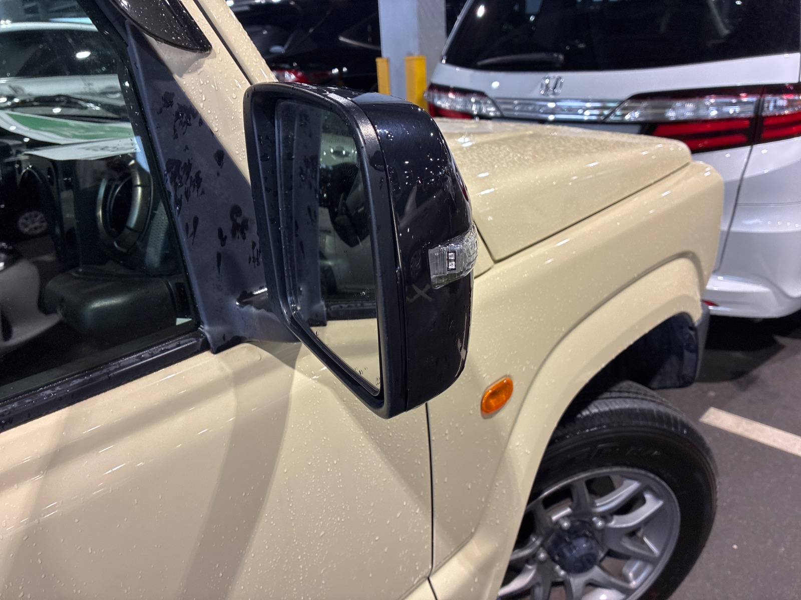 キズ・ヘコミ_64