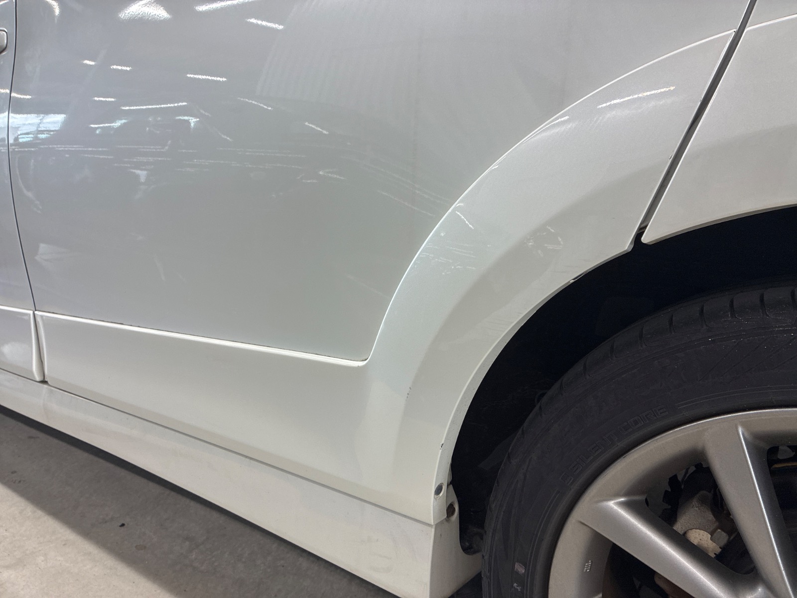 キズ・ヘコミ_25