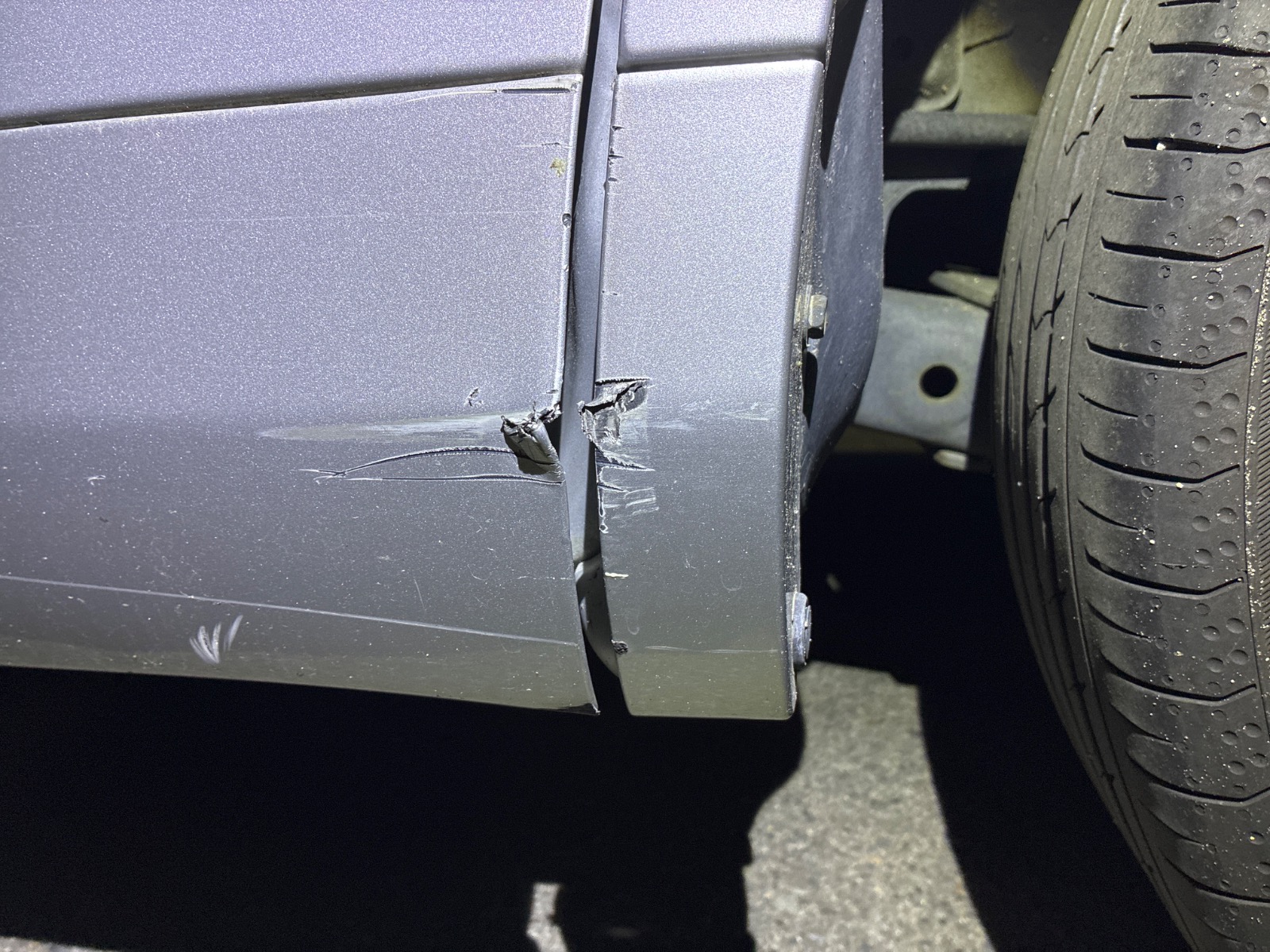 キズ・ヘコミ_64