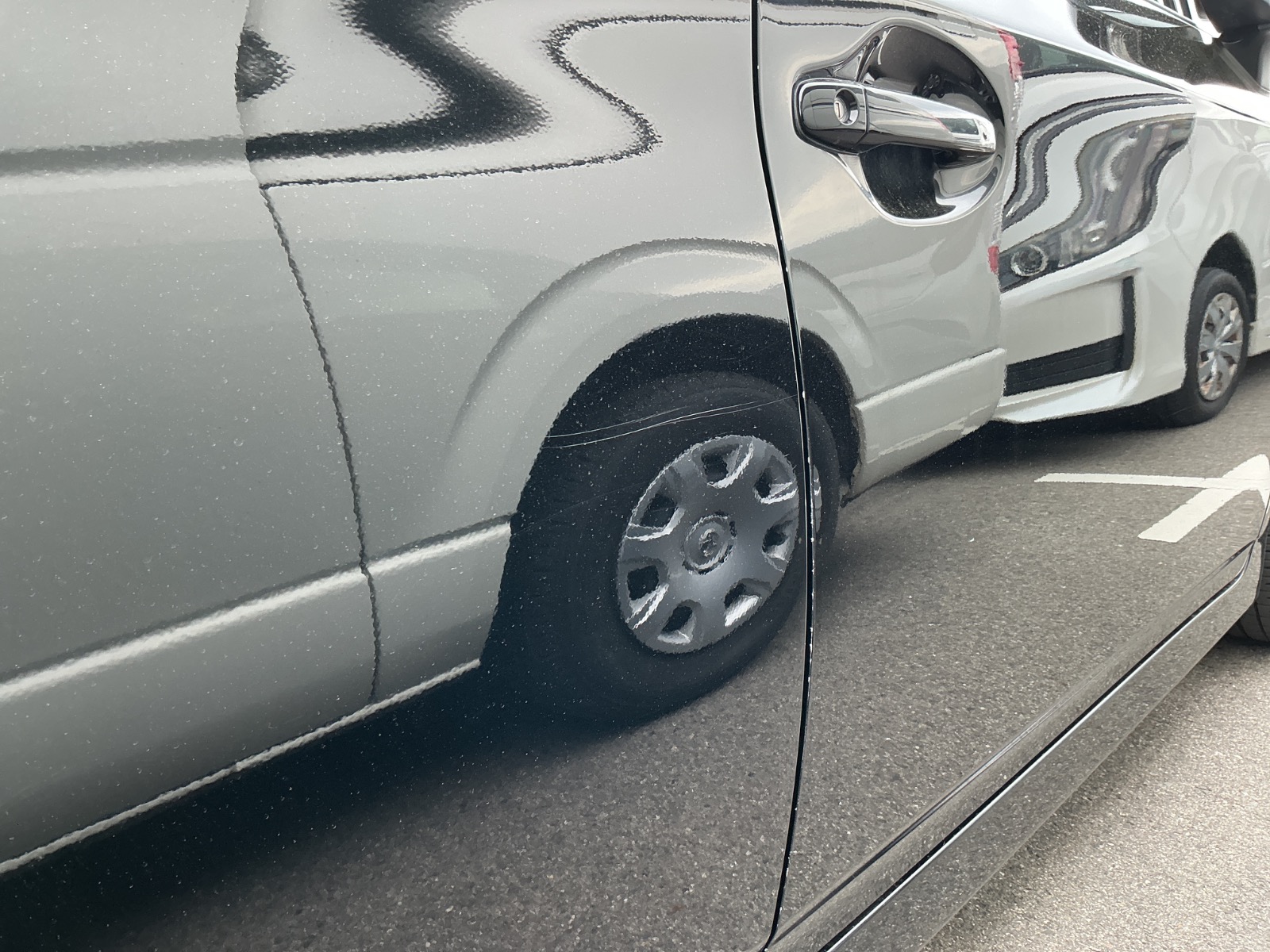 キズ・ヘコミ_26