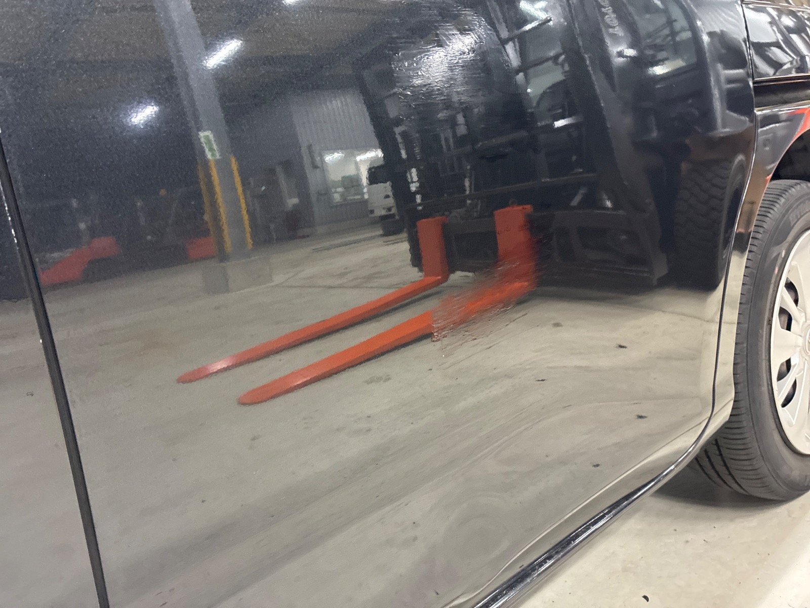 キズ・ヘコミ_24