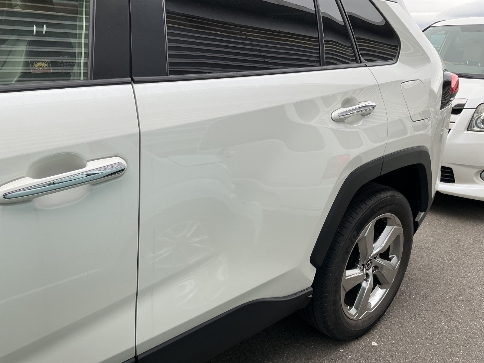 キズ・ヘコミ_64