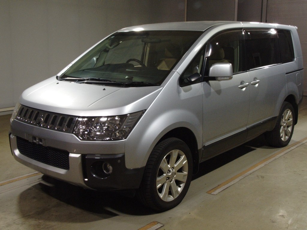 三菱 デリカD:5 G プレミアム