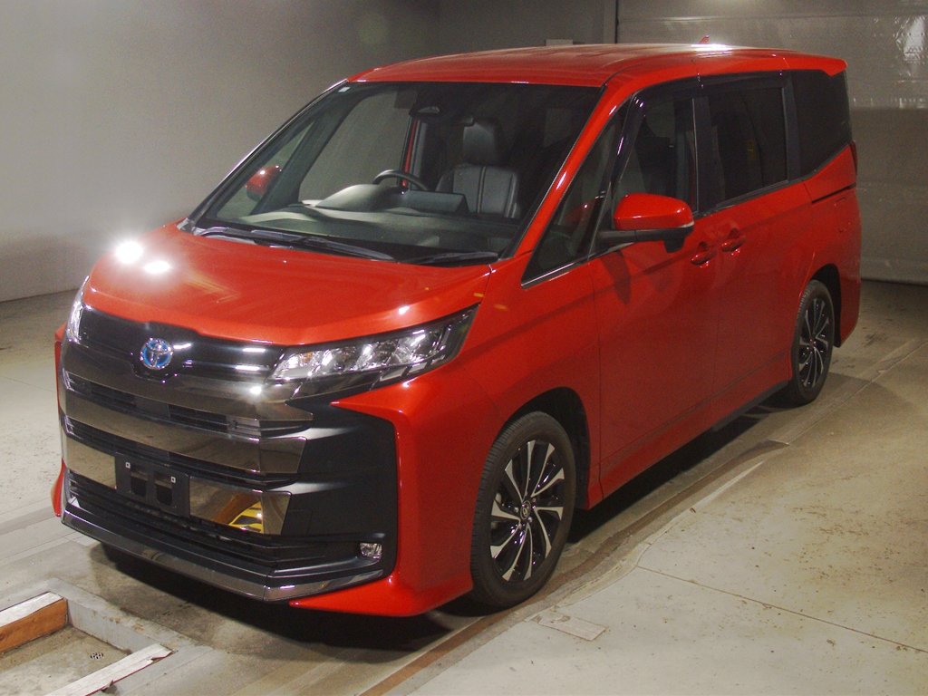 トヨタ ノアHV S-Z