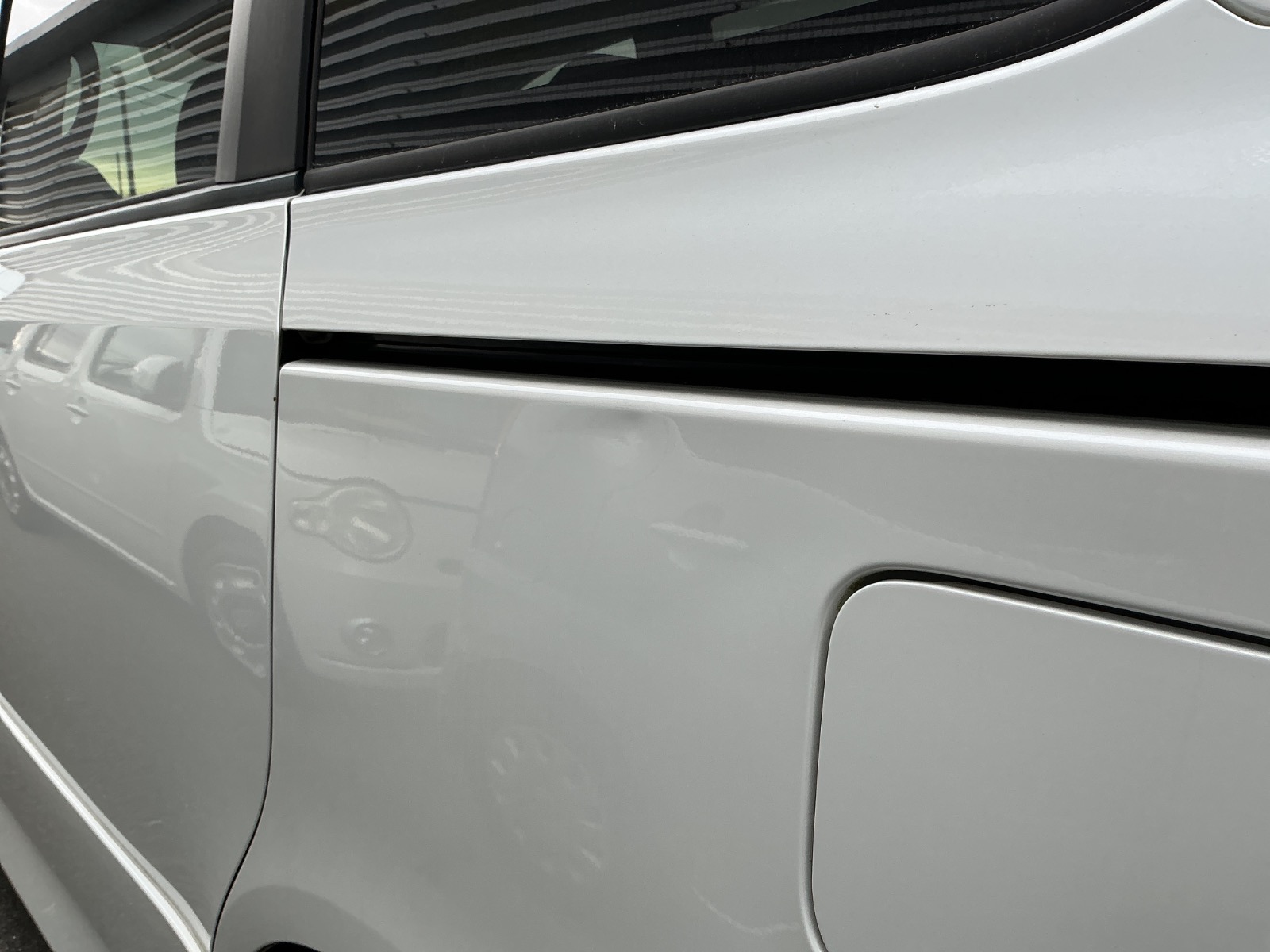 キズ・ヘコミ_38