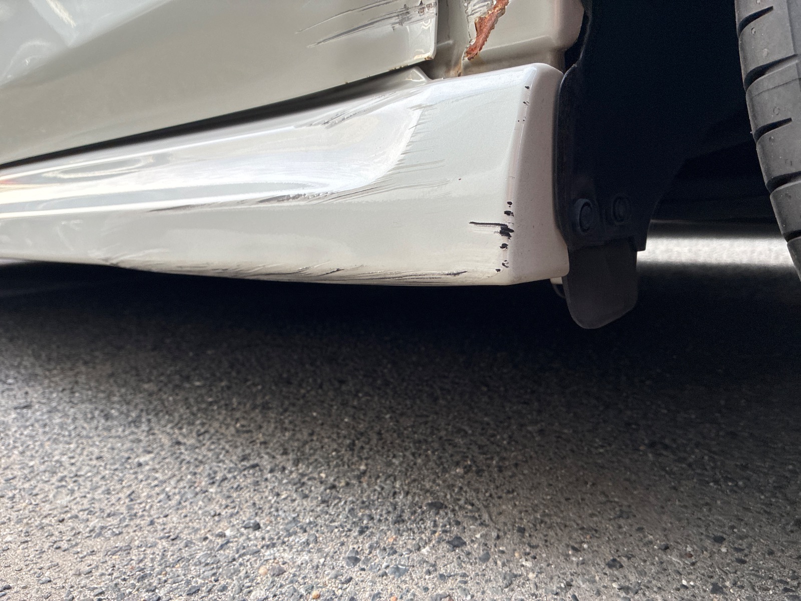 キズ・ヘコミ_21