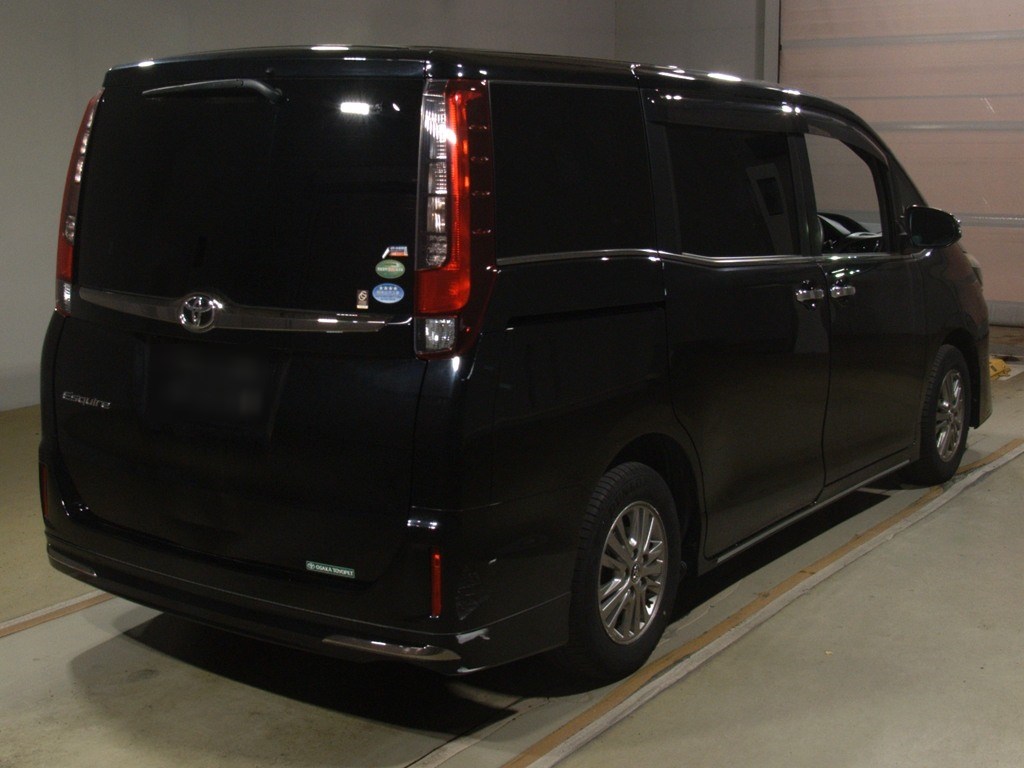 エスクァイア Gi ブラックテーラート