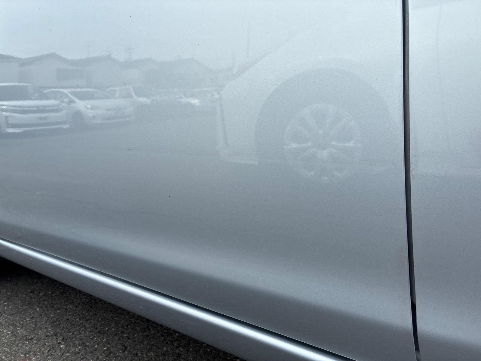 キズ・ヘコミ_17