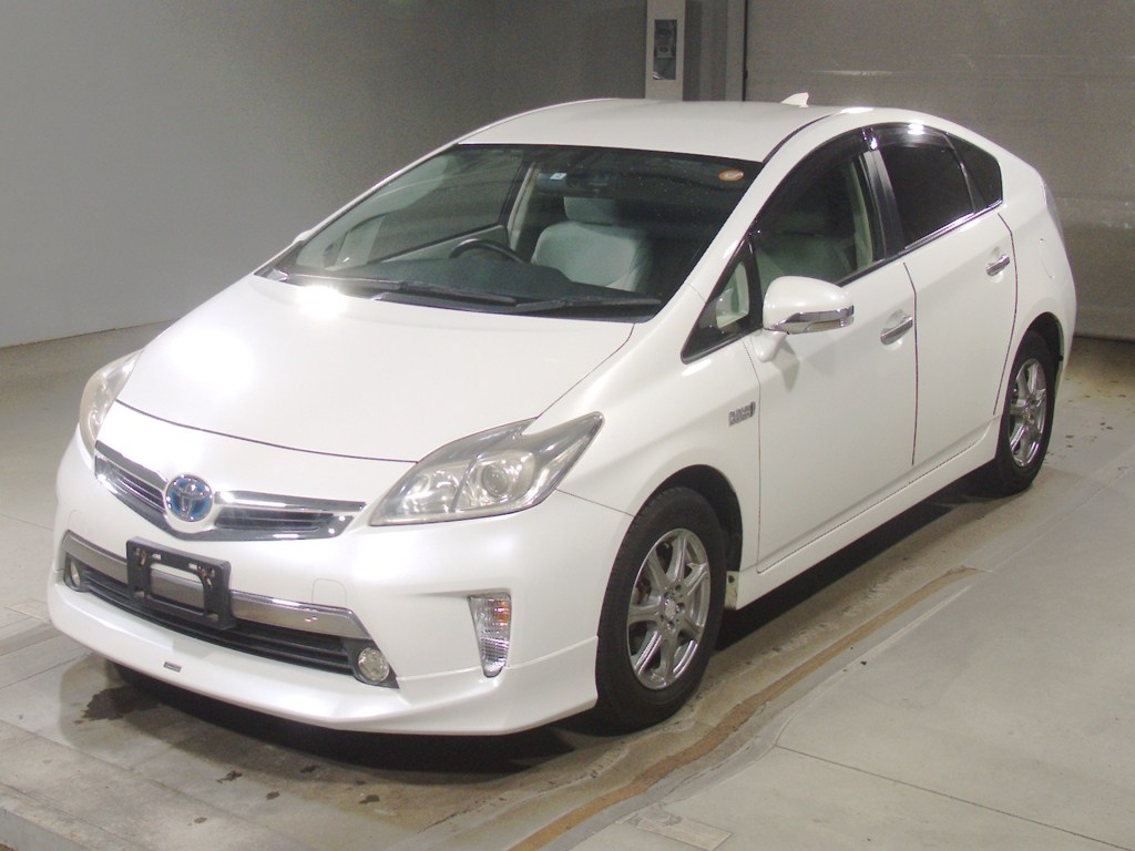 トヨタ プリウスPHV G