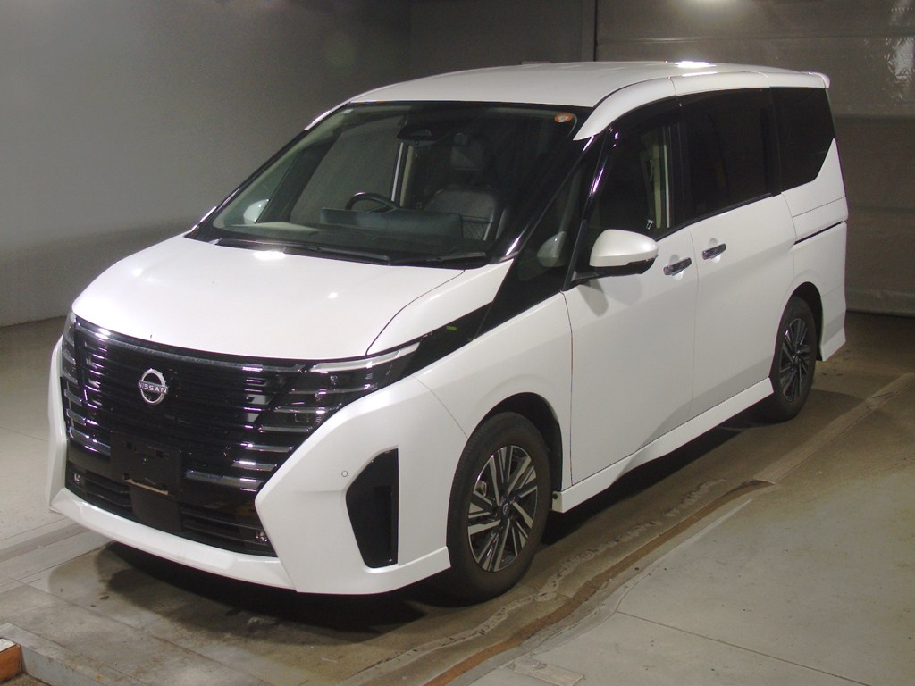 日産 セレナ ハイウェイスター V