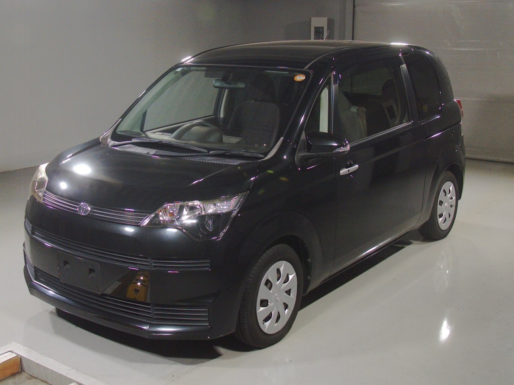トヨタ スペイド F