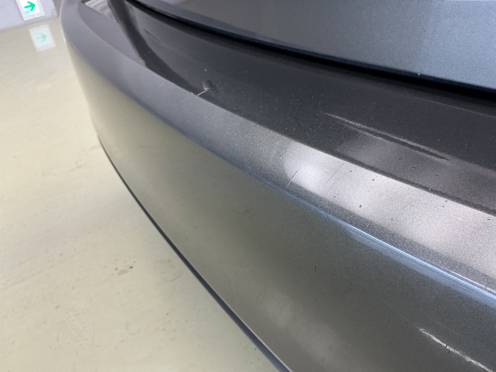 キズ・ヘコミ_56