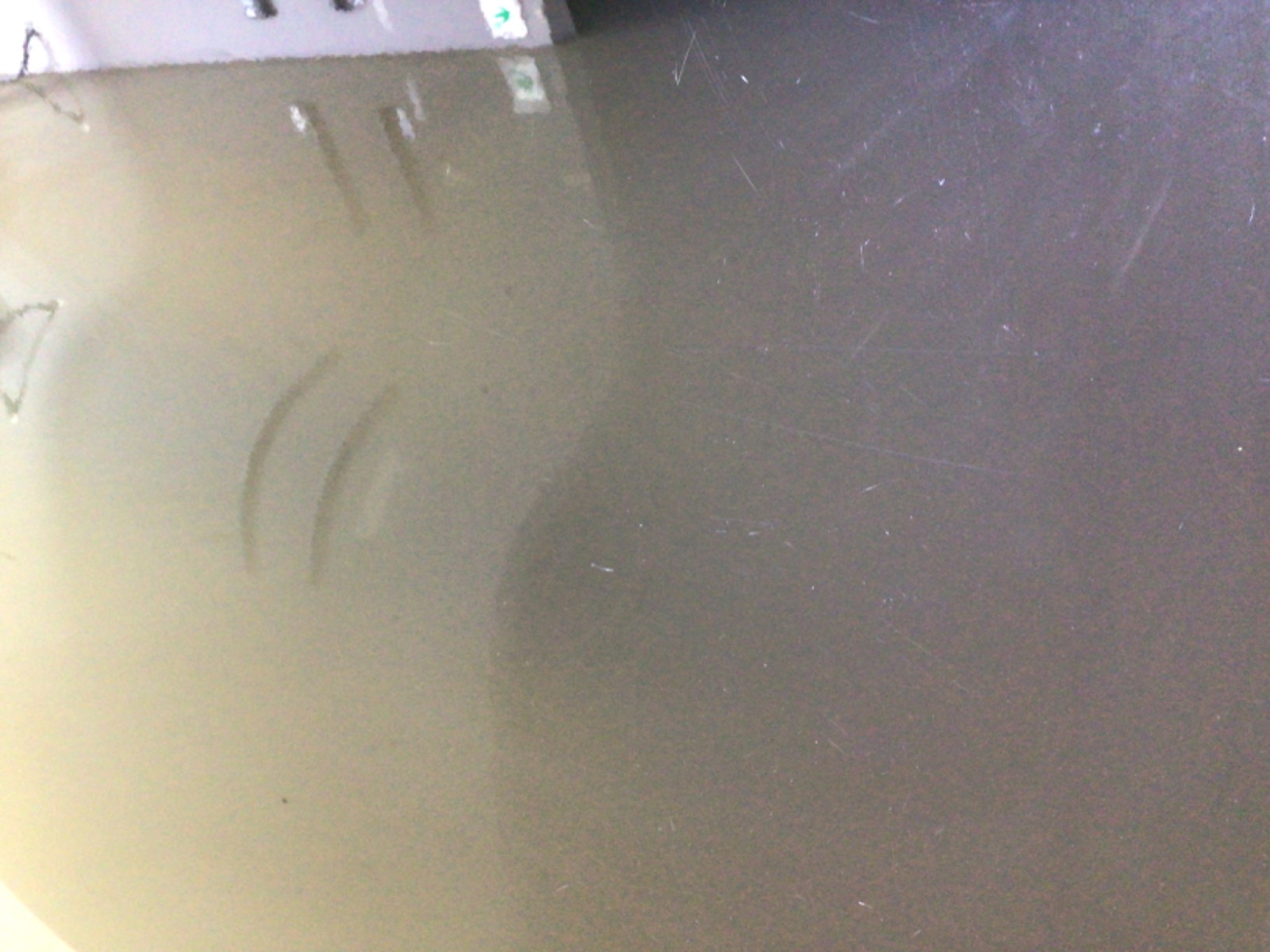 キズ・ヘコミ_17