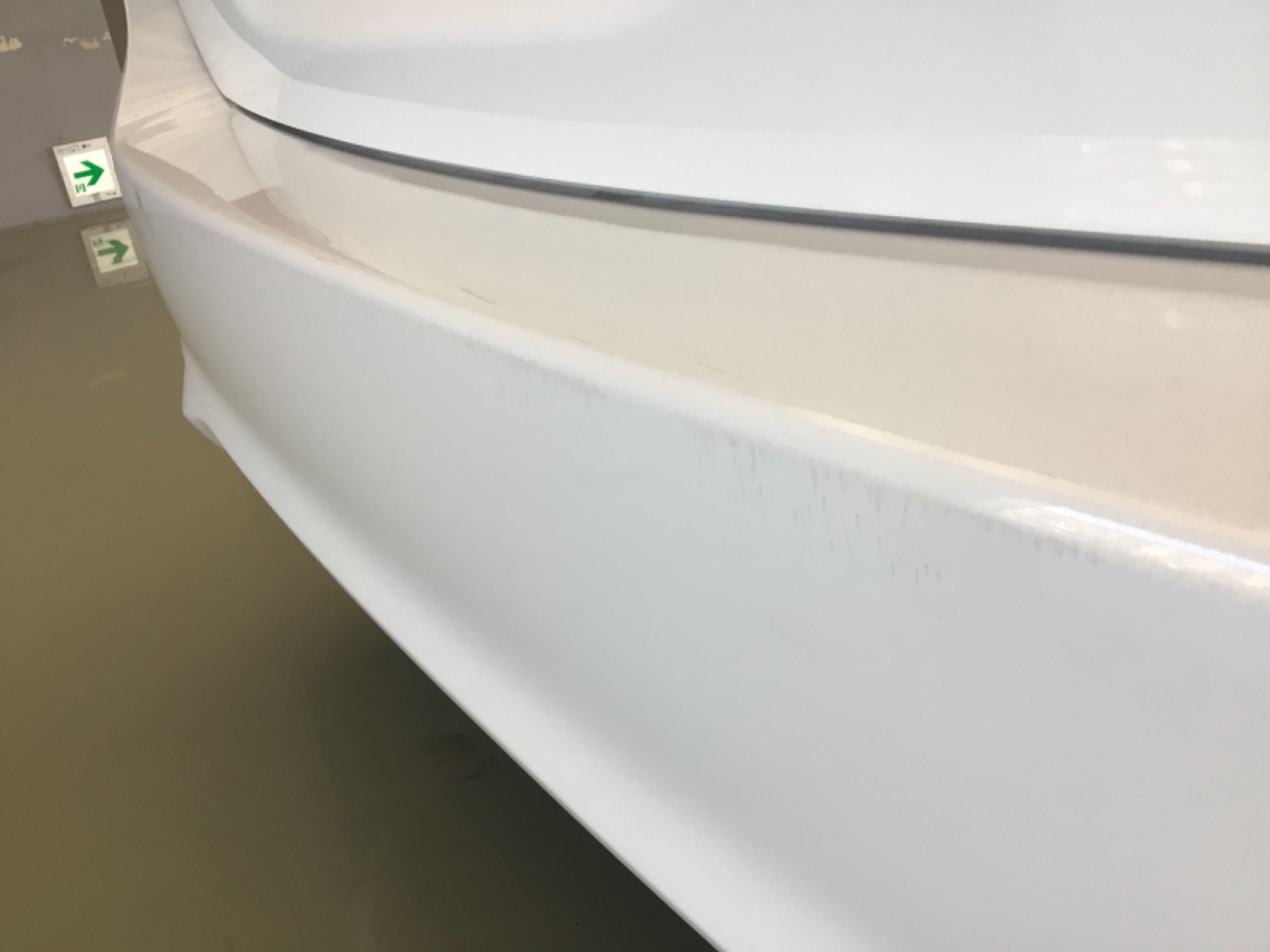 キズ・ヘコミ_56