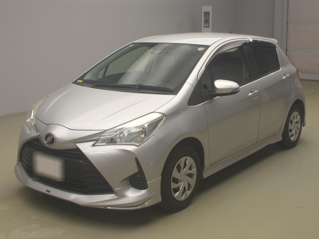 トヨタ ヴィッツ F