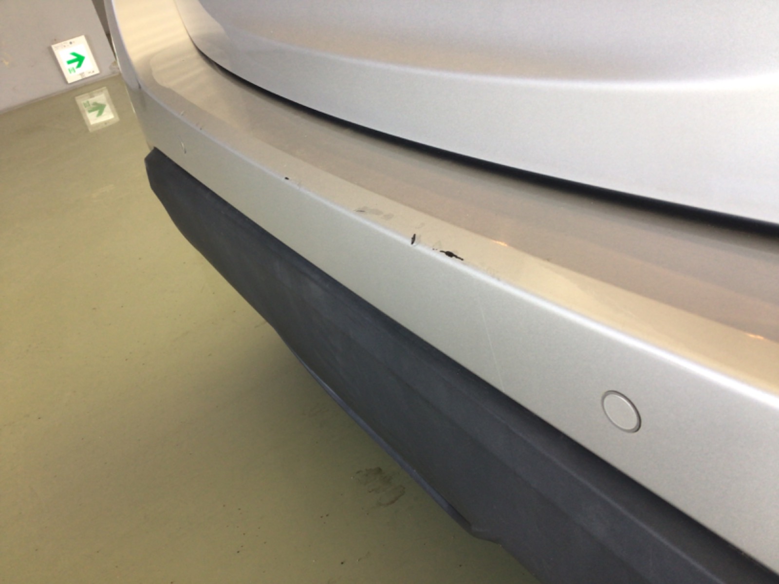 キズ・ヘコミ_56