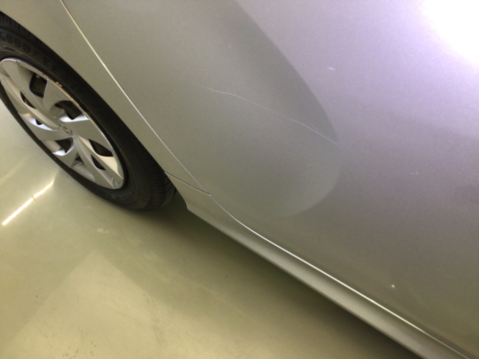 キズ・ヘコミ_26