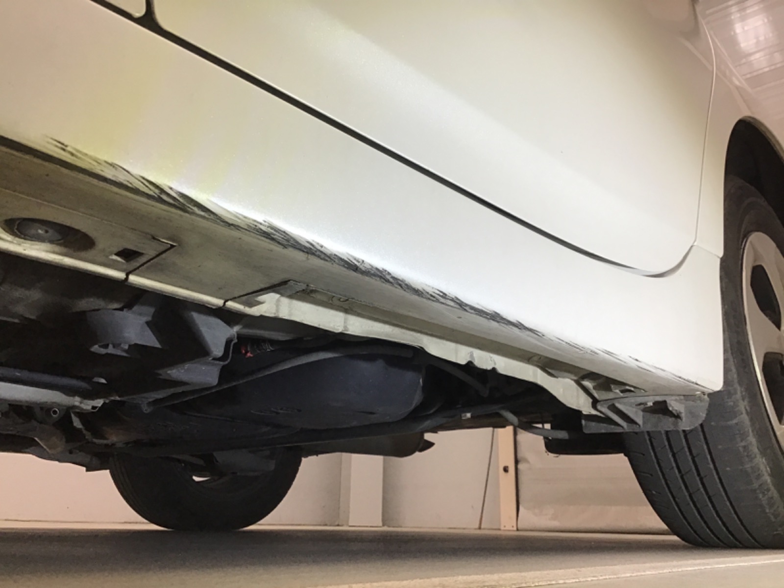 キズ・ヘコミ_21