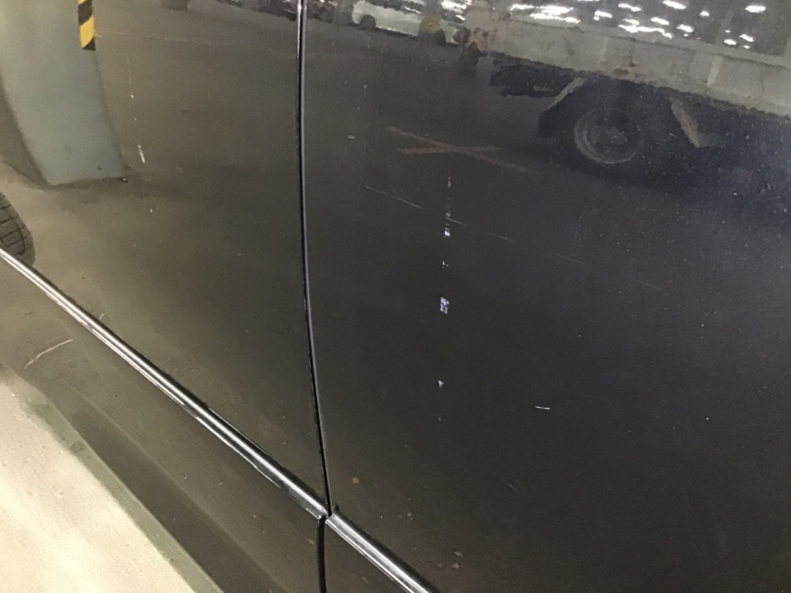 キズ・ヘコミ_25