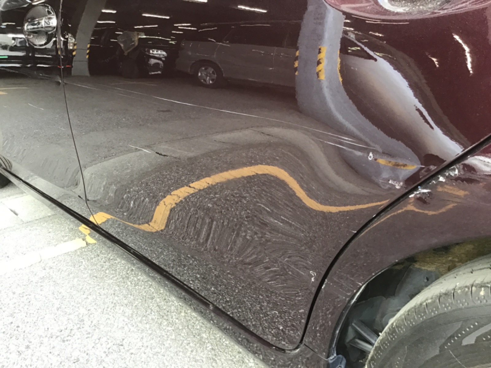 キズ・ヘコミ_25