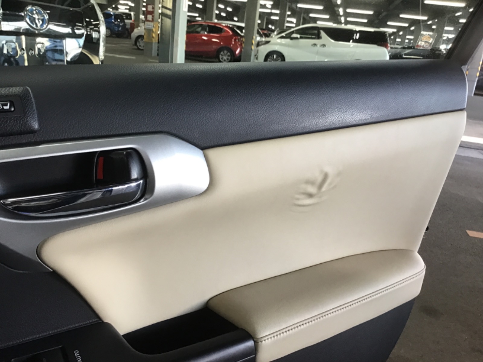 キズ・ヘコミ_64