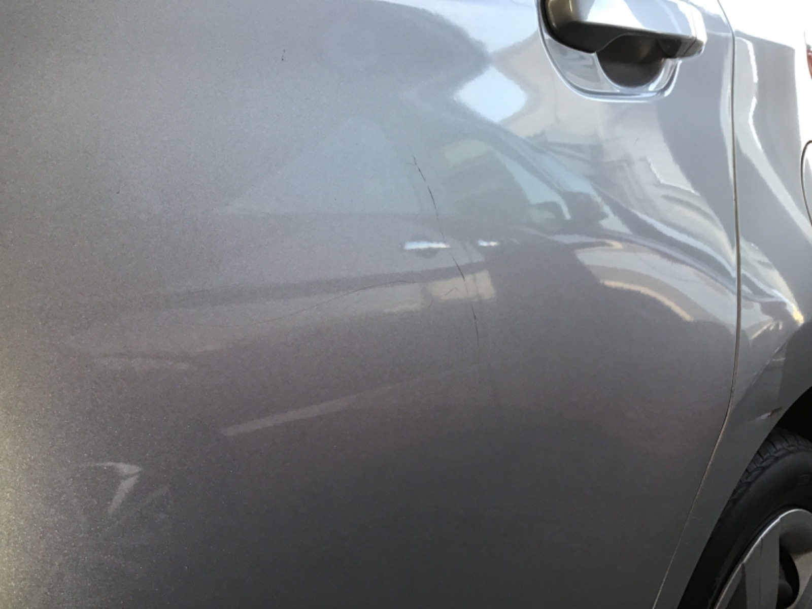 キズ・ヘコミ_25