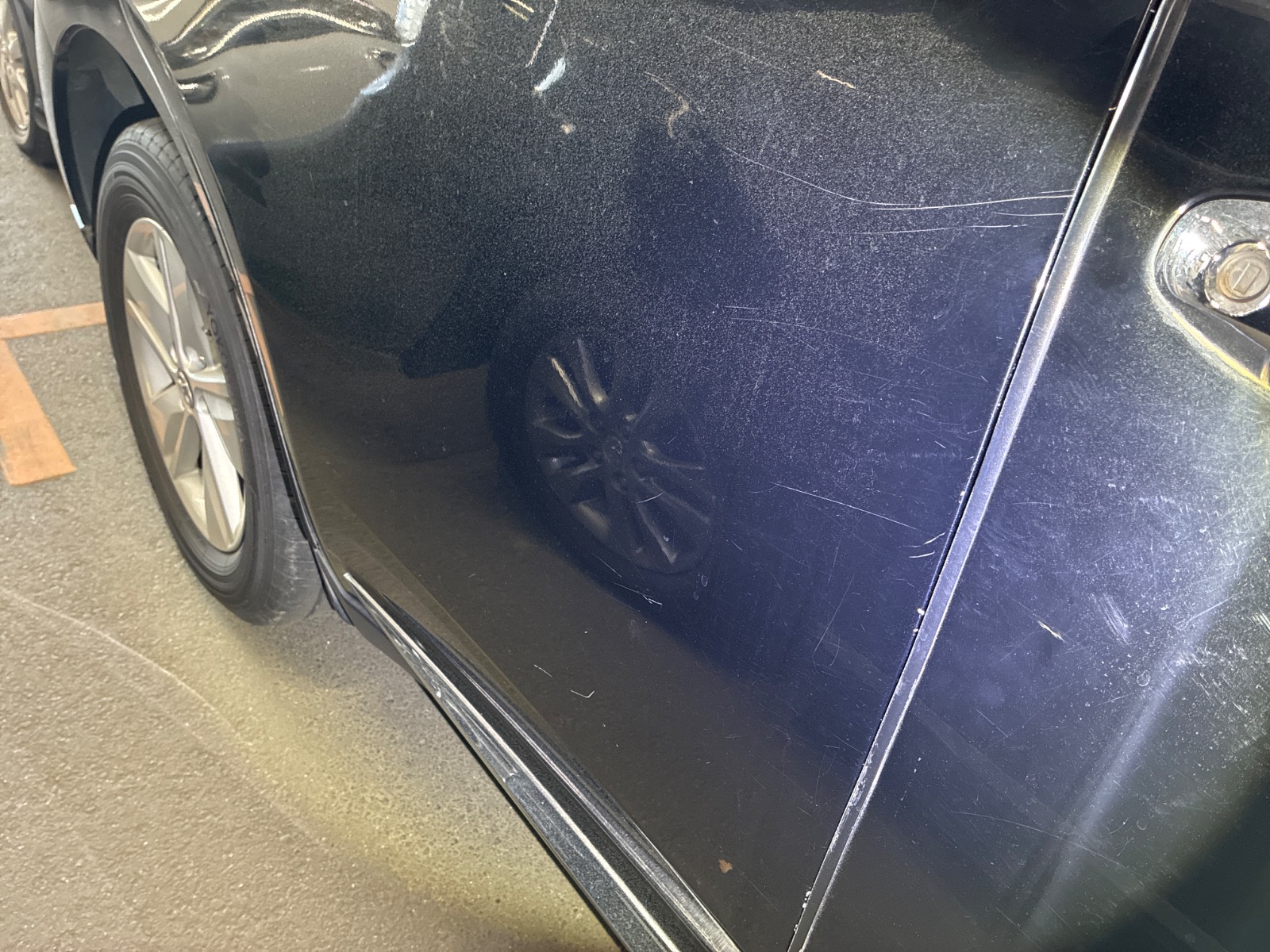 キズ・ヘコミ_26