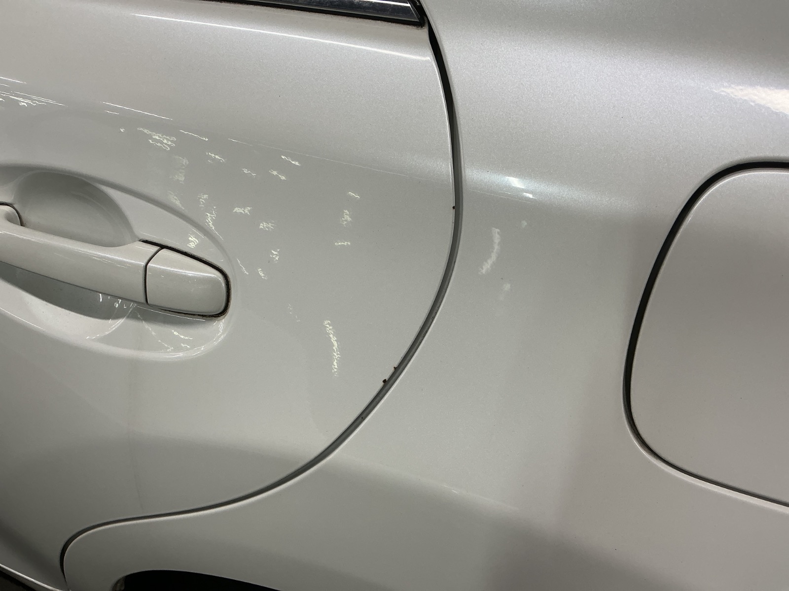 キズ・ヘコミ_25