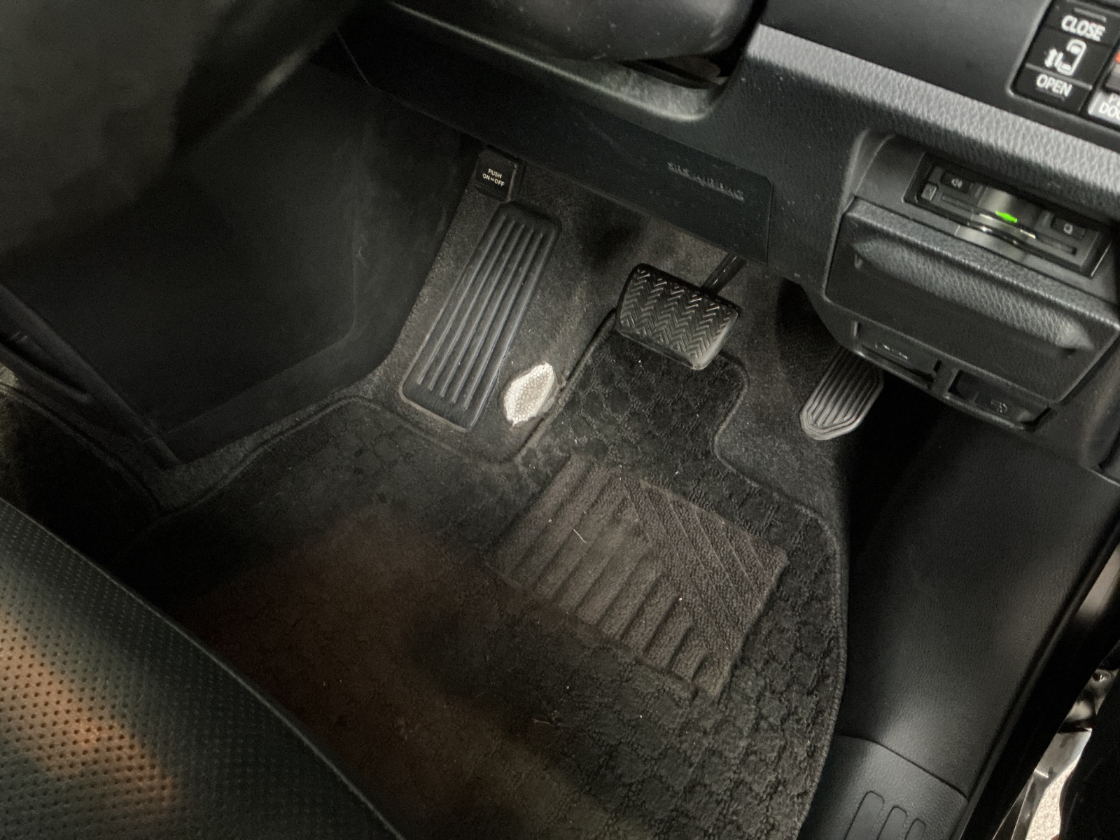 キズ・ヘコミ_64