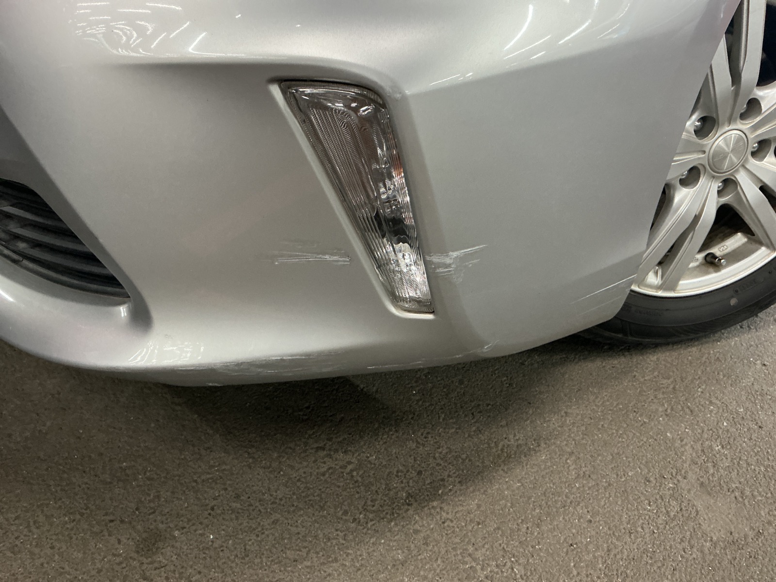 キズ・ヘコミ_05