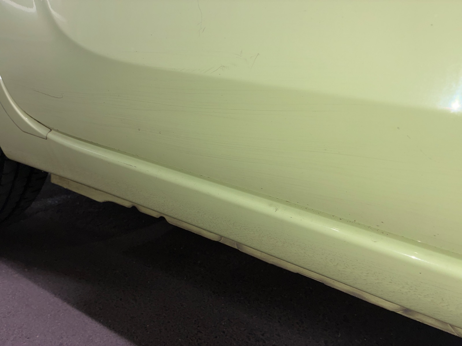 キズ・ヘコミ_26