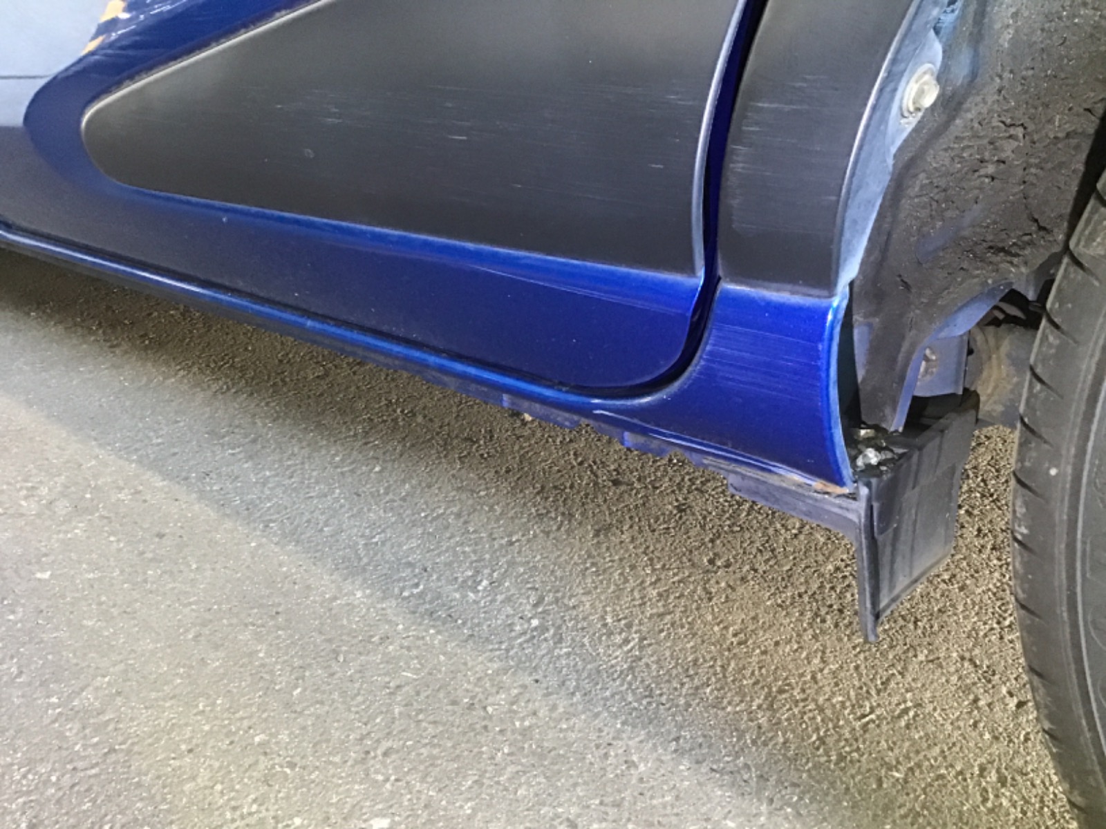 キズ・ヘコミ_21