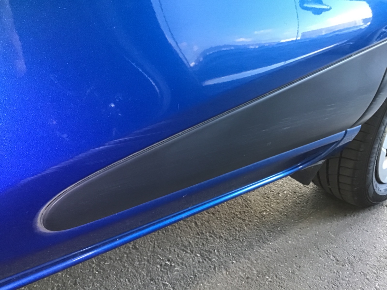 キズ・ヘコミ_25