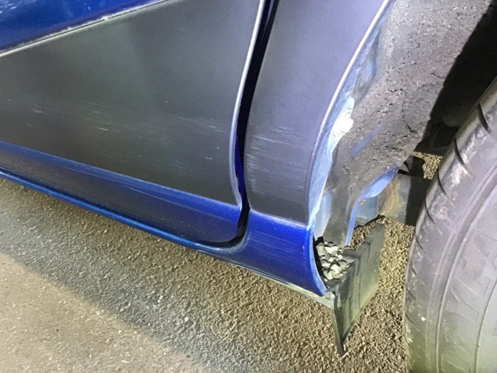 キズ・ヘコミ_38