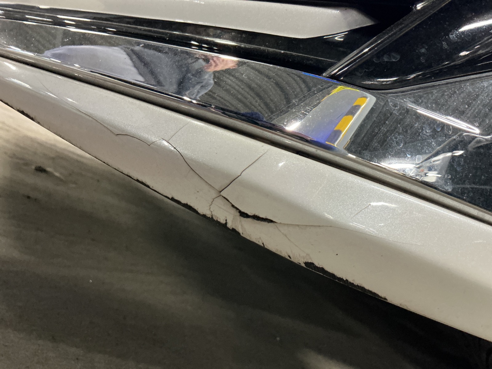 キズ・ヘコミ_05