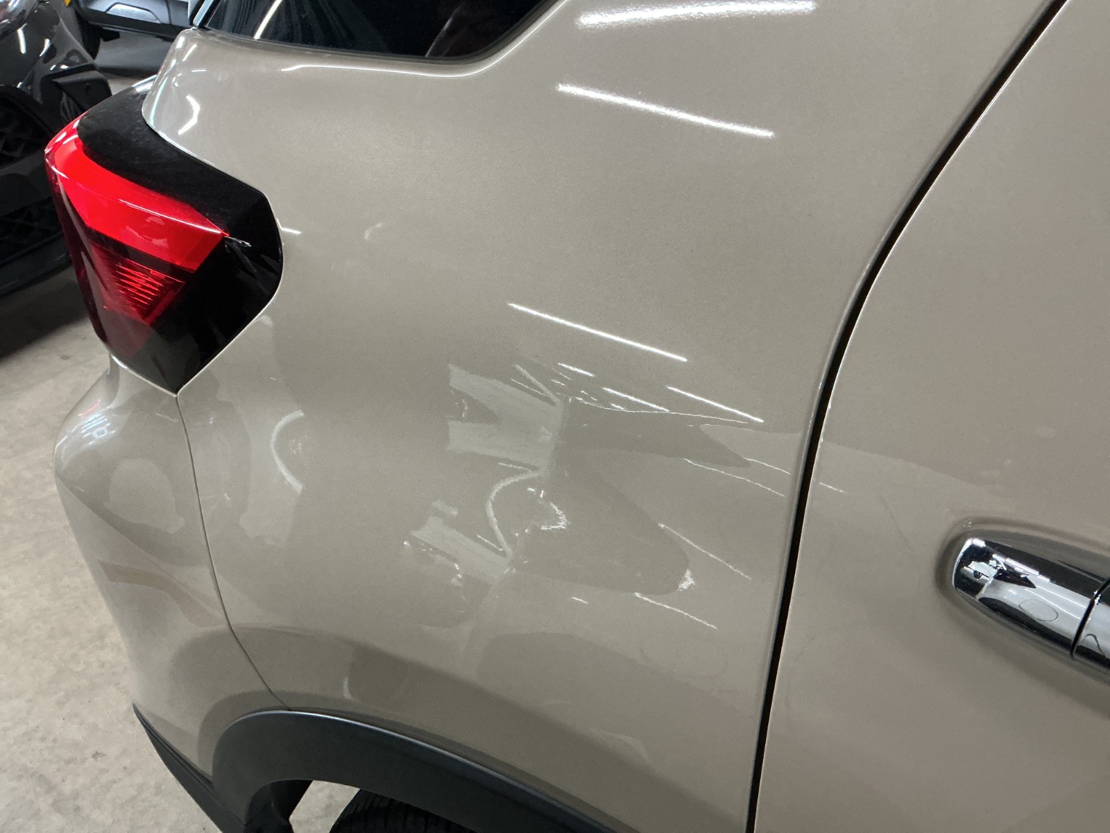 キズ・ヘコミ_40