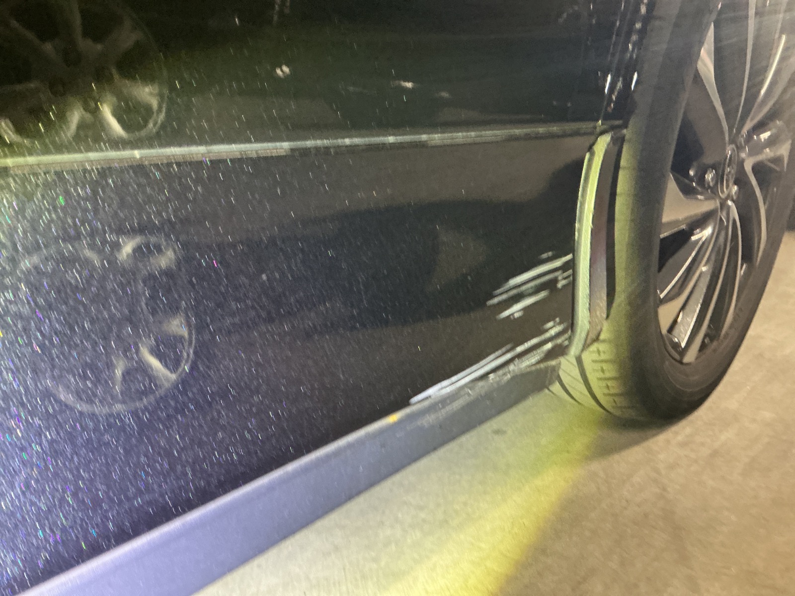 キズ・ヘコミ_25