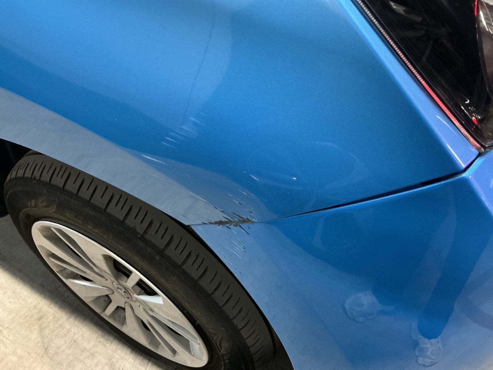 キズ・ヘコミ_12