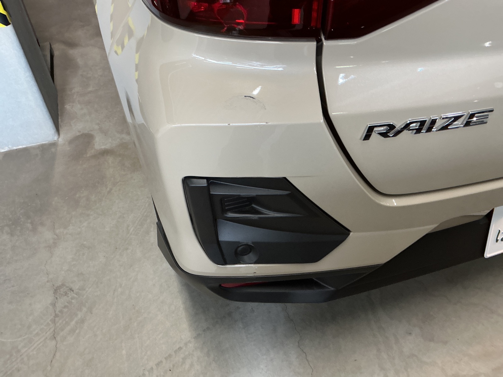 キズ・ヘコミ_55