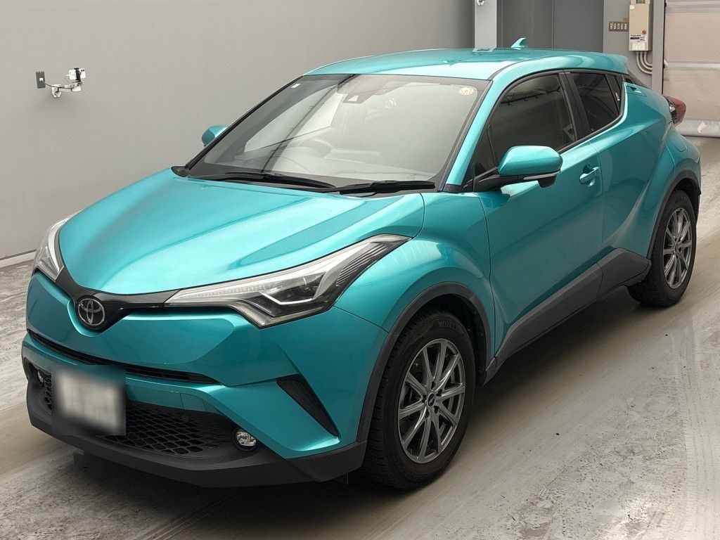 トヨタ C-HR S-T LEDパッケージ
