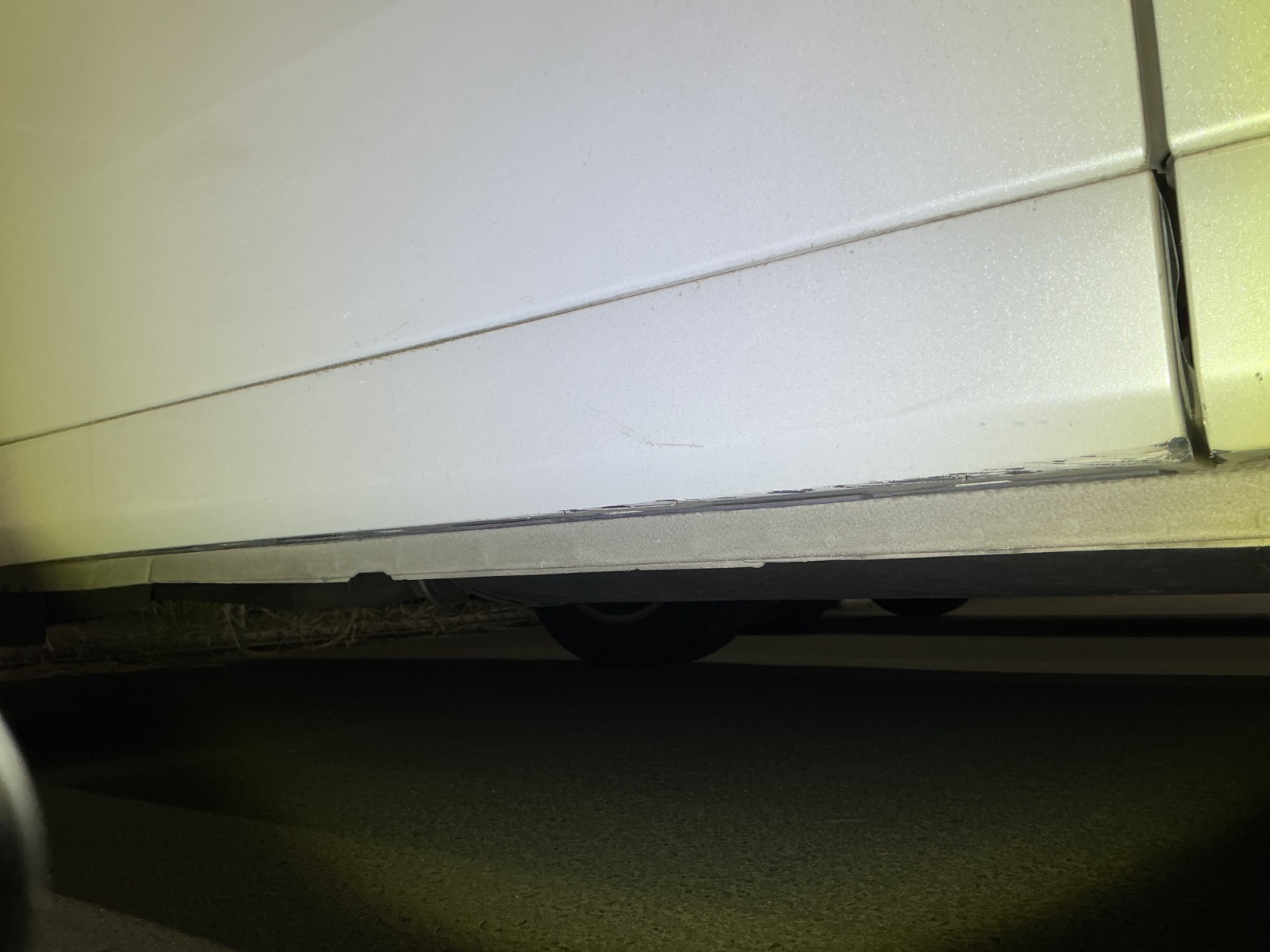 キズ・ヘコミ_26