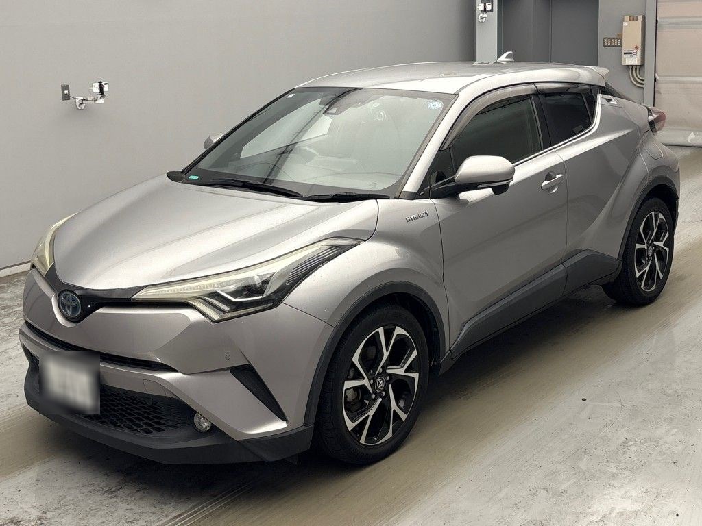 トヨタ C-HR ハイブリッド G
