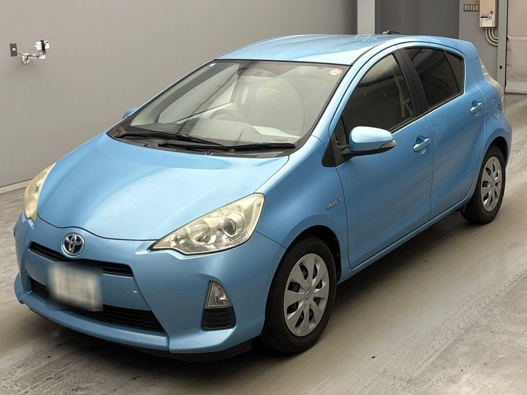 トヨタ アクア S