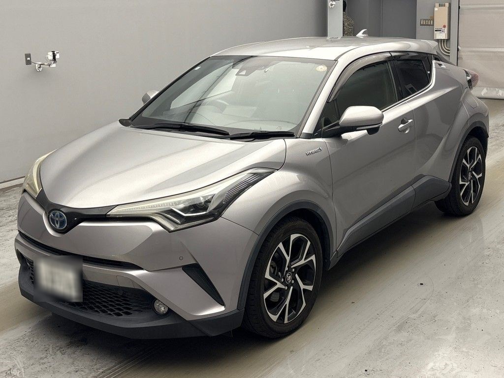 トヨタ C-HR ハイブリッド G