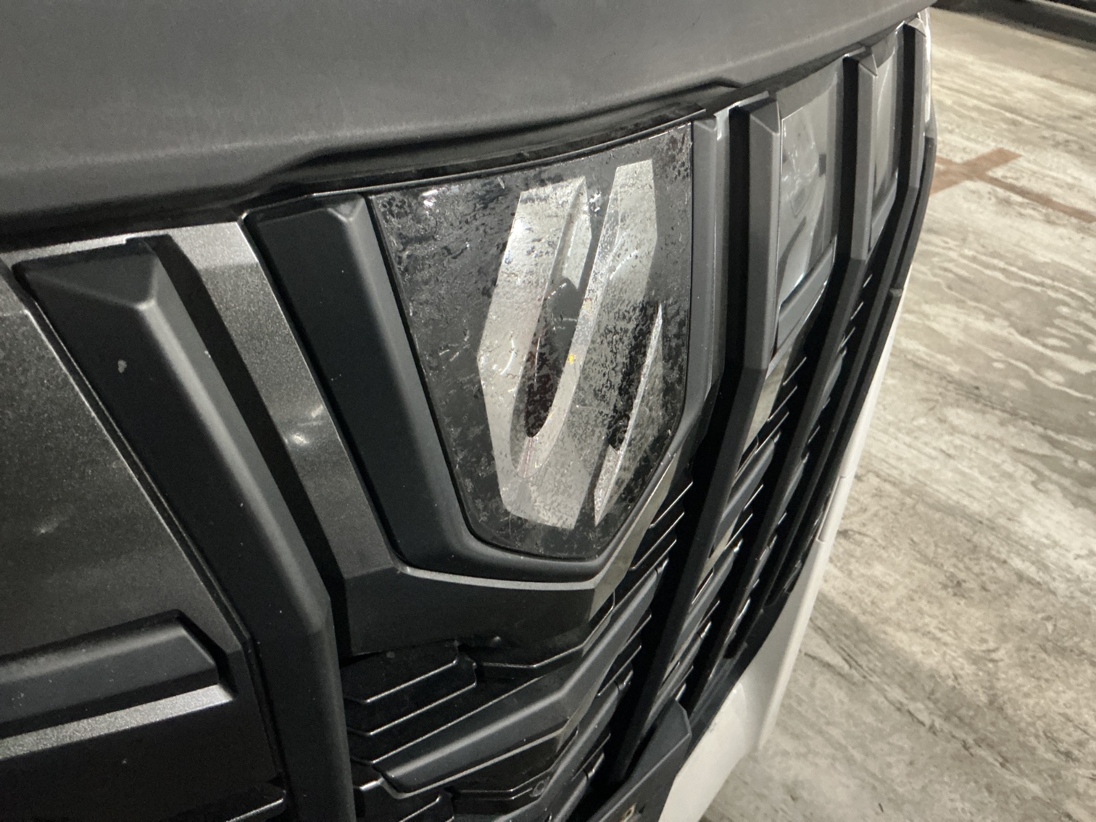 キズ・ヘコミ_09